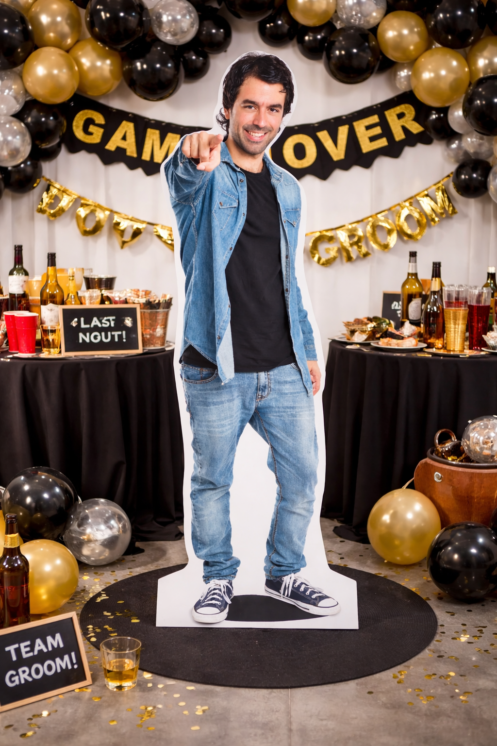 Cartonato Sagomato ad Altezza Reale - Decorazione Personalizzata per Eventi e Party