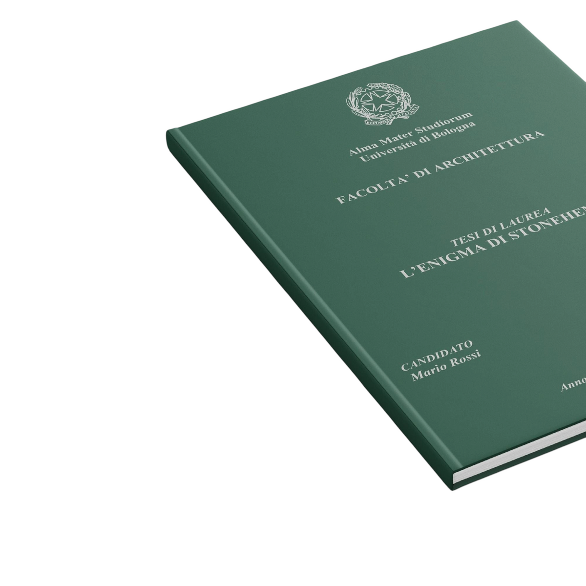 Tesi di laurea rilegata FotoGrafica con copertina rigida verde e stampa in argento, vista angolare dall'alto.