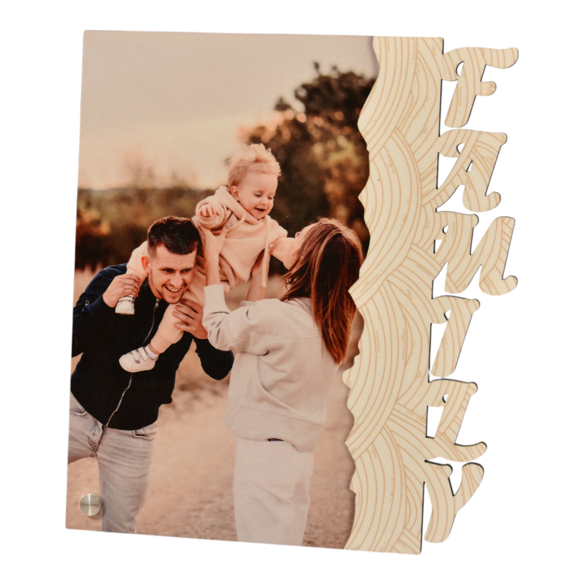 Pannello decorativo FotoGrafica in legno con foto di famiglia e scritta Family intagliata sul lato destro