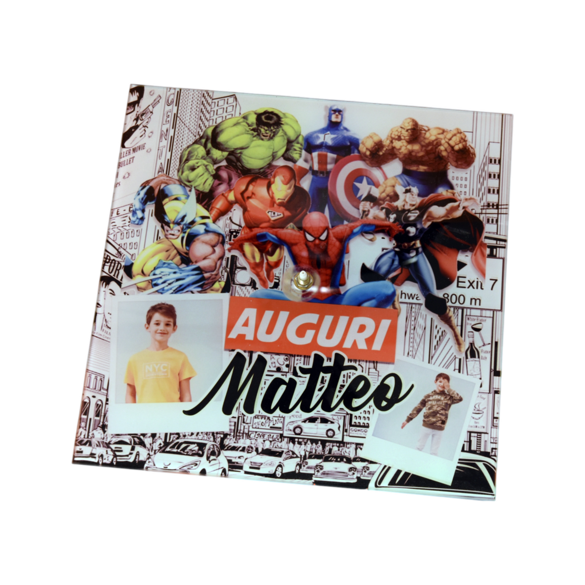 Orologio in vetro personalizzato FotoGrafica con supereroi Marvel, foto di un bambino e scritta Auguri Matteo