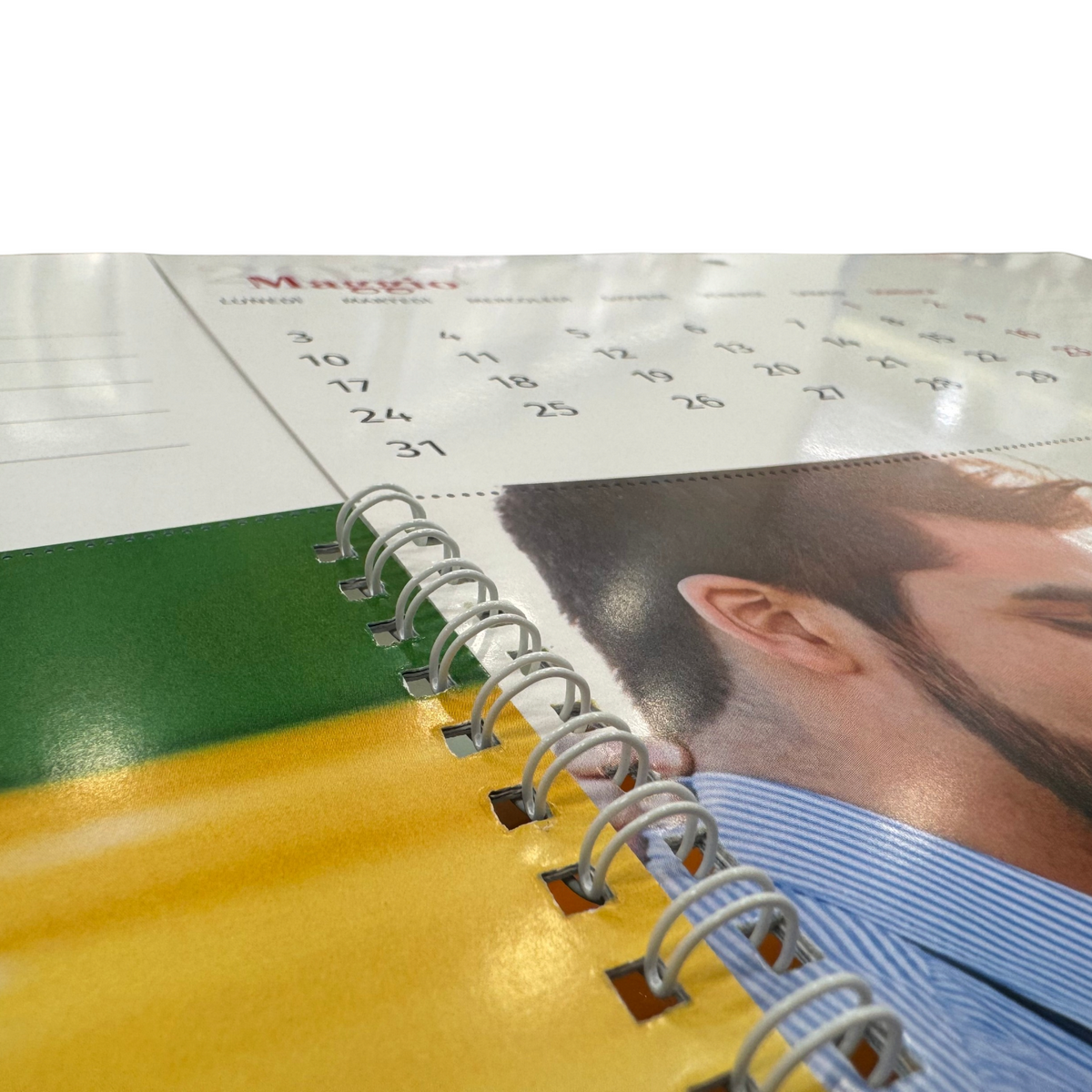Calendario Fotolibro FotoGrafica con rilegatura a spirale bianca e stampa fotografica di un uomo