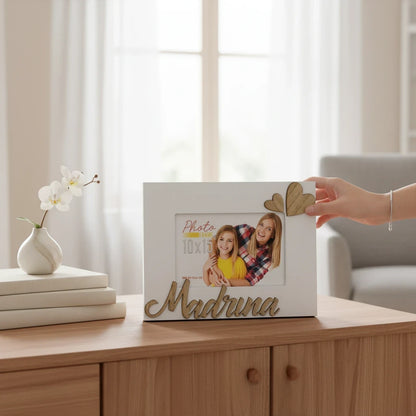 Cornice da tavolo FotoGrafica in legno bianco con scritta Madrina e decorazioni a cuore, ideale per foto 10x15
