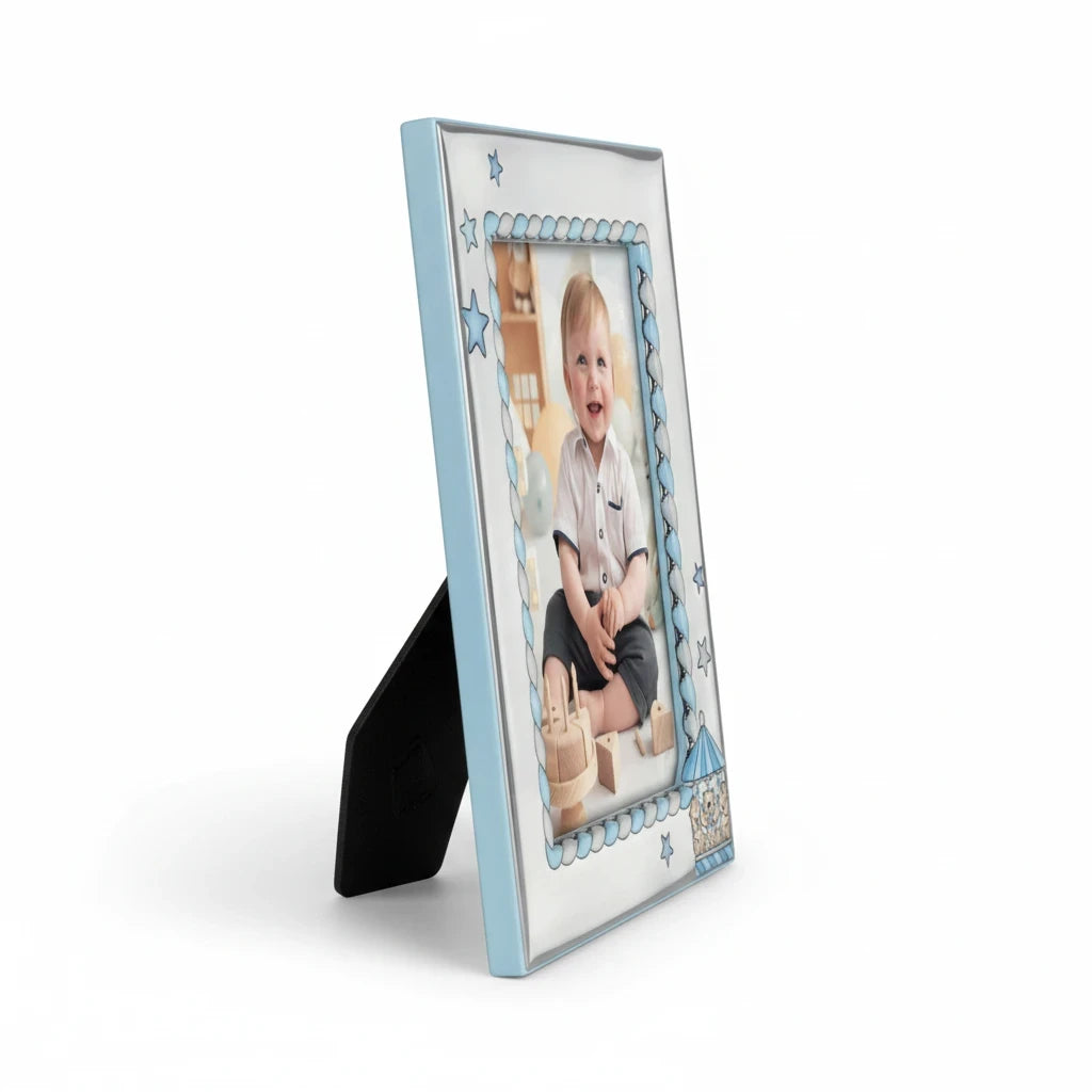 Cornice portafoto FotoGrafica per nascita in argento con decorazioni celesti a tema giostra e stelline
