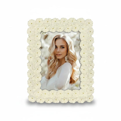 Cornice portafoto da tavolo FotoGrafica color crema con decorazioni floreali in rilievo per arredamento elegante