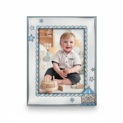 Cornice portafoto FotoGrafica in silver per nascita con decorazioni azzurre, stelle e giostrina per bambino