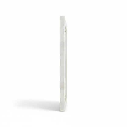 Cornice portafoto da tavolo FotoGrafica dal design elegante e minimalista, vista laterale su sfondo bianco