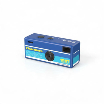 Fotocamera digitale portachiavi FotoGrafica Kodak Charmera blu con design vintage e dettagli grafici gialli e bianchi