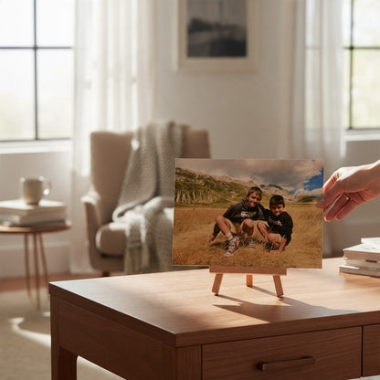 Pannello decorativo FotoGrafica con stampa fotografica personalizzata di due bambini su cavalletto in legno