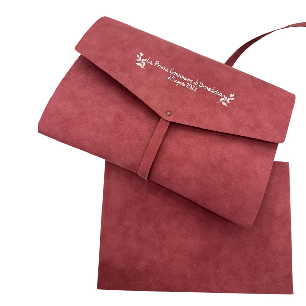 Fotolibro Vanity Book FotoGrafica in camoscio rosso con custodia personalizzata e chiusura a laccio