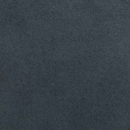 Dettaglio della texture scura e opaca della copertina del fotolibro Sweet Book di FotoGrafica